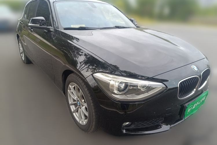 Used BMW 1 Series 2012 118i Leading Model Front Right 45 Deg