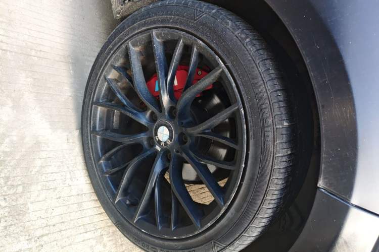 Used BMW 1 Series 2012 116i Leading Model Right Front Wheel Hub