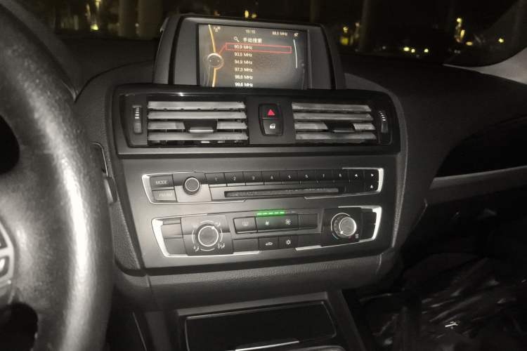 Used BMW 1 Series 2012 116i Urban Edition Audio And AC Panel