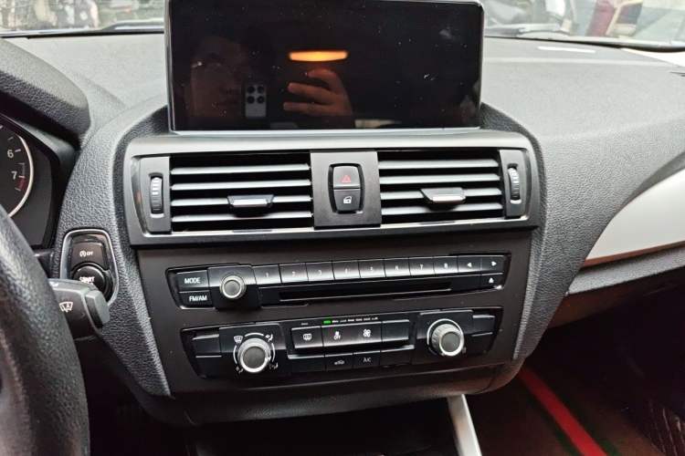 Used BMW 1 Series 2012 116i Leading Model Audio And AC Panel
