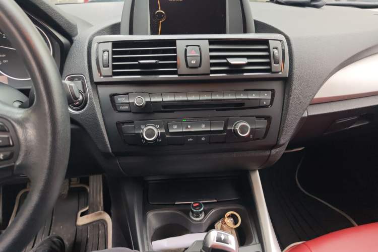 Used BMW 1 Series 2012 116i Leading Model Audio And AC Panel
