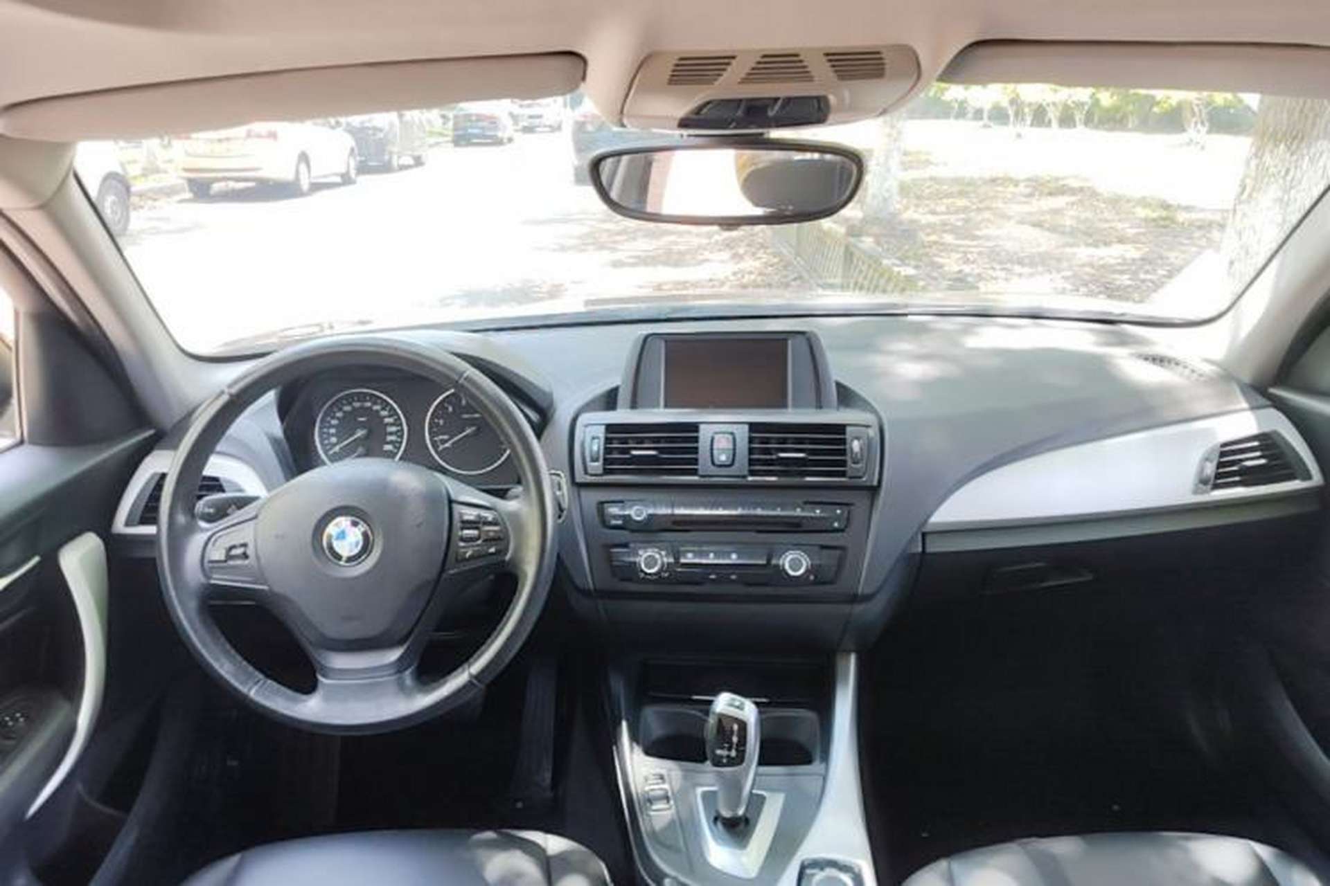 Used BMW 1 Series 2012 116i Leading Model Center Console