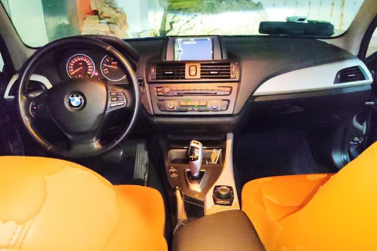 Used BMW 1 Series 2012 116i Leading Model Center Console