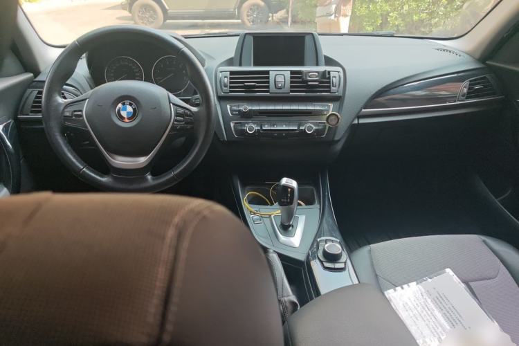 Used BMW 1 Series 2012 116i Urban Edition Center Console