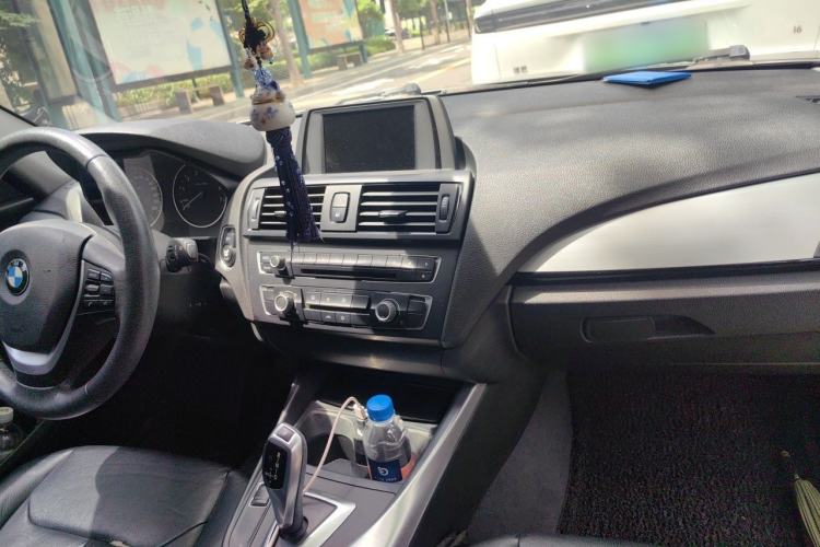 Used BMW 1 Series 2012 116i Urban Edition Center Console