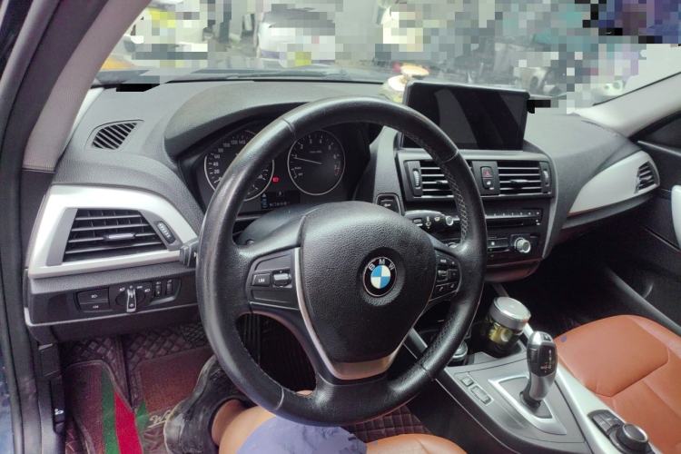 Used BMW 1 Series 2012 116i Leading Model Center Console