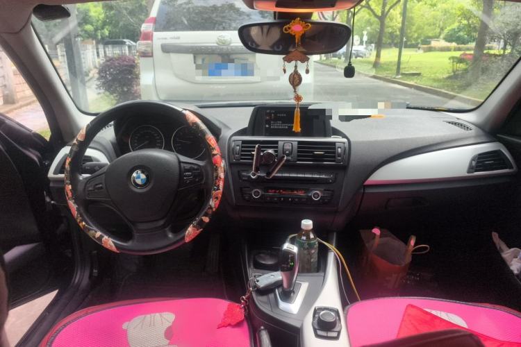 Used BMW 1 Series 2012 118i Leading Model Center Console