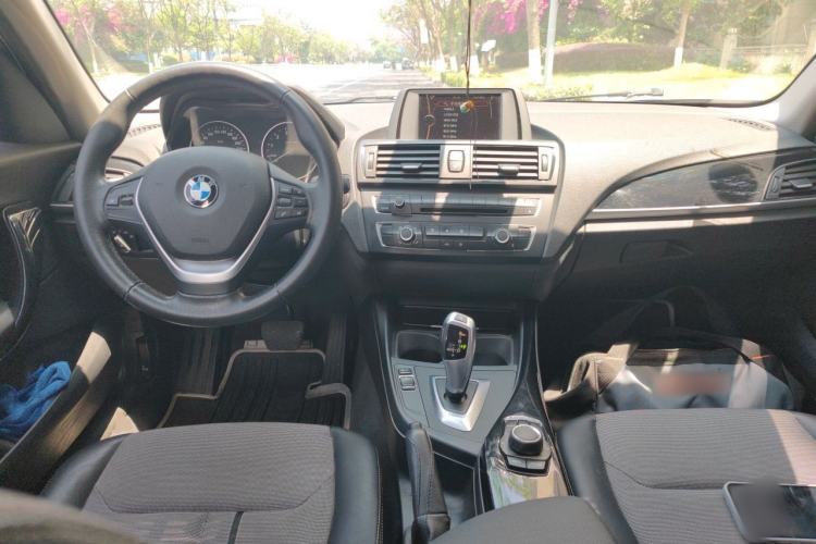 Used BMW 1 Series 2012 116i Urban Edition Center Console