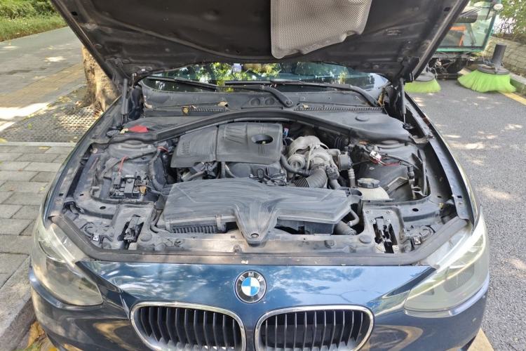 Used BMW 1 Series 2012 116i Leading Model Engine Bay