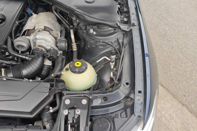 Used BMW 1 Series 2012 118i Leading Model Engine Bay Left