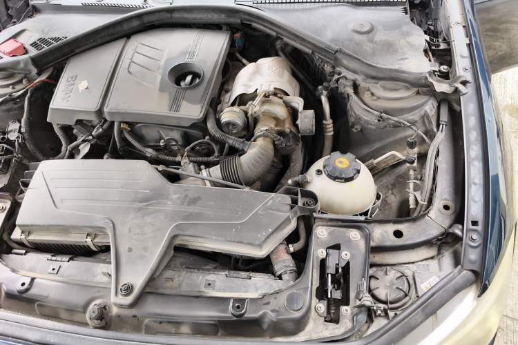 Used BMW 1 Series 2012 116i Urban Edition Engine Bay Left