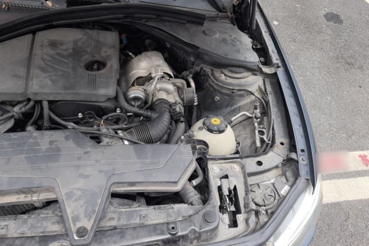 Used BMW 1 Series 2012 118i Sport Edition Engine Bay Left