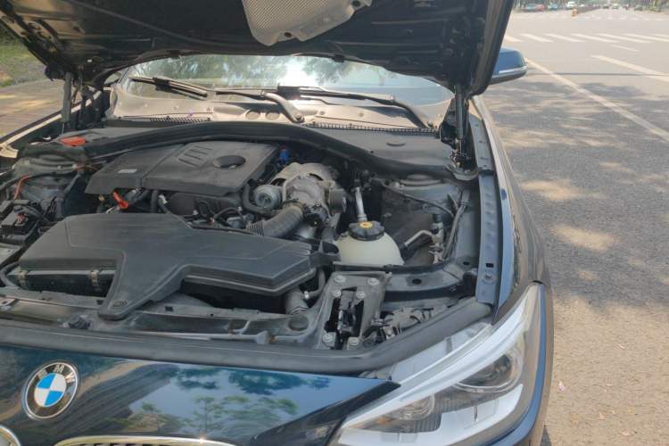 Used BMW 1 Series 2012 116i Urban Edition Engine Bay Left