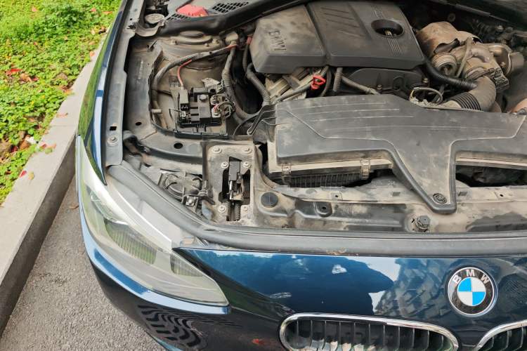 Used BMW 1 Series 2012 116i Leading Model Engine Bay Right