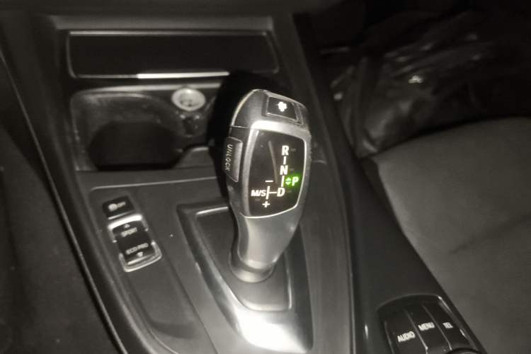 Used BMW 1 Series 2012 116i Urban Edition Gear Lever