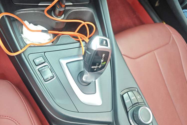 Used BMW 1 Series 2012 118i Leading Model Gear Lever