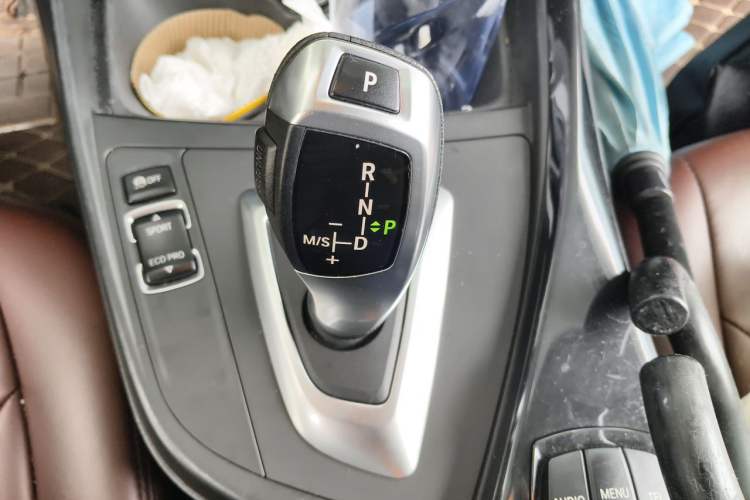 Used BMW 1 Series 2012 116i Urban Edition Gear Lever