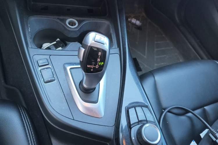 Used BMW 1 Series 2012 116i Urban Edition Gear Lever