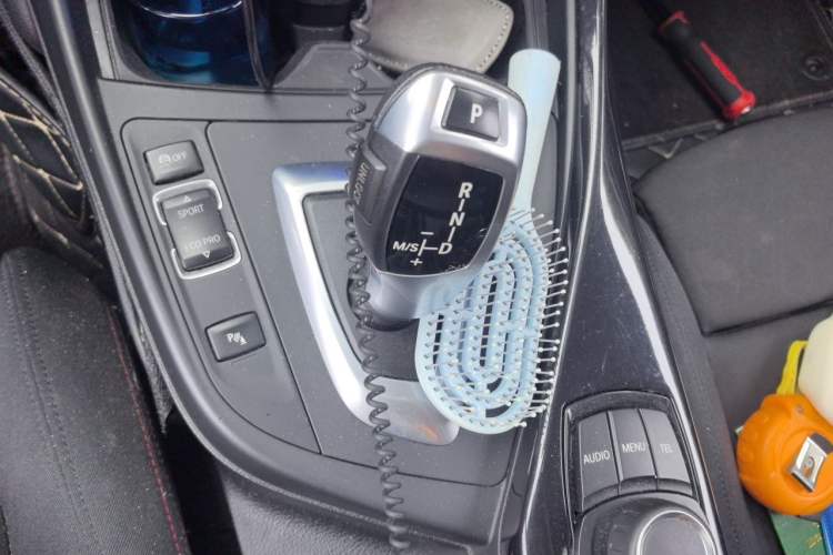 Used BMW 1 Series 2012 118i Sport Edition Gear Lever