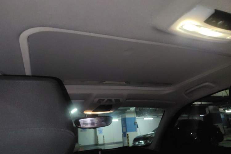 Used BMW 1 Series 2012 118i Leading Model Headliner