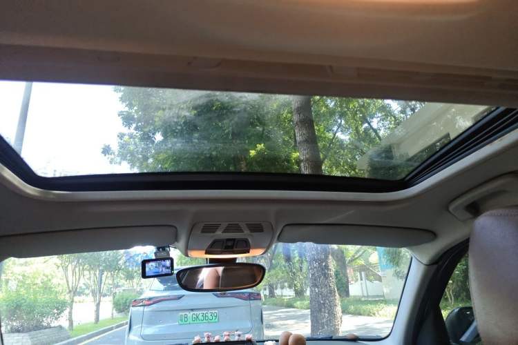 Used BMW 1 Series 2012 116i Leading Model Headliner