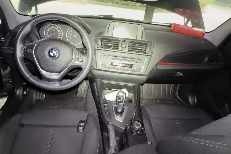 Used BMW 1 Series 2012 118i Sport Edition Interior 2