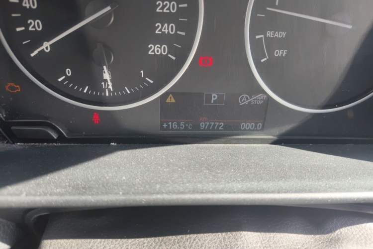 Used BMW 1 Series 2012 116i Leading Model Odometer Close Up