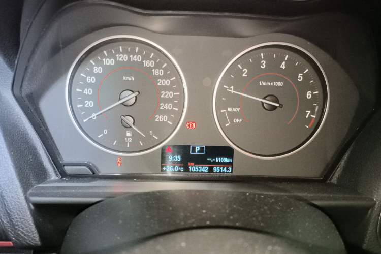 Used BMW 1 Series 2012 118i Sport Edition Odometer Close Up