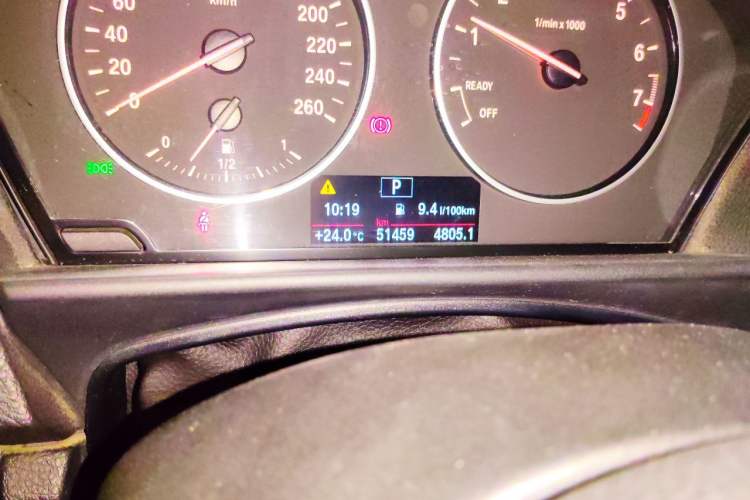 Used BMW 1 Series 2012 116i Leading Model Odometer Close Up