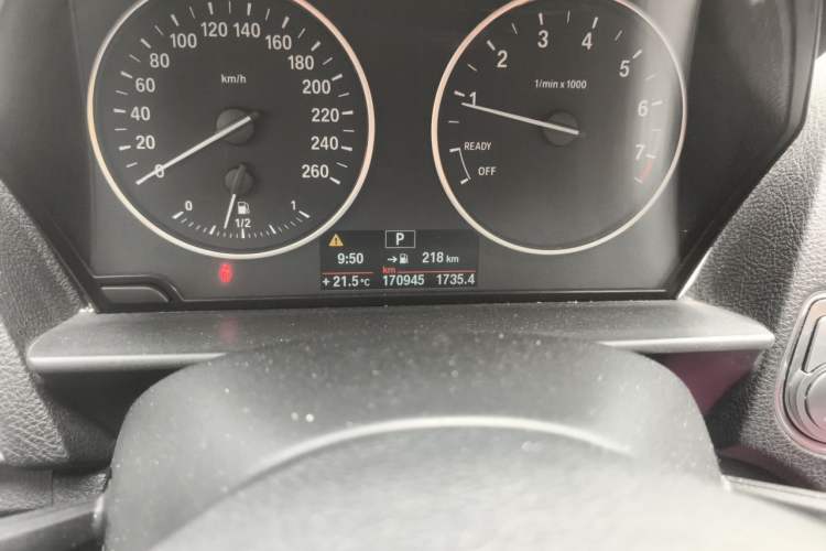 Used BMW 1 Series 2012 118i Leading Model Odometer Close Up