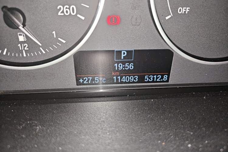 Used BMW 1 Series 2012 116i Urban Edition Odometer Close Up