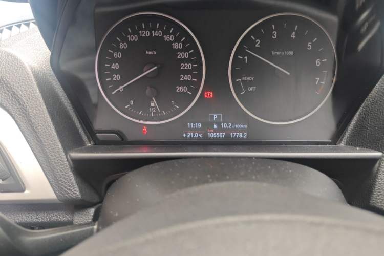 Used BMW 1 Series 2012 116i Leading Model Odometer Close Up