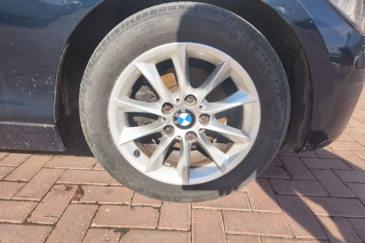 Used BMW 1 Series 2012 116i Leading Model Right Front Wheel Hub
