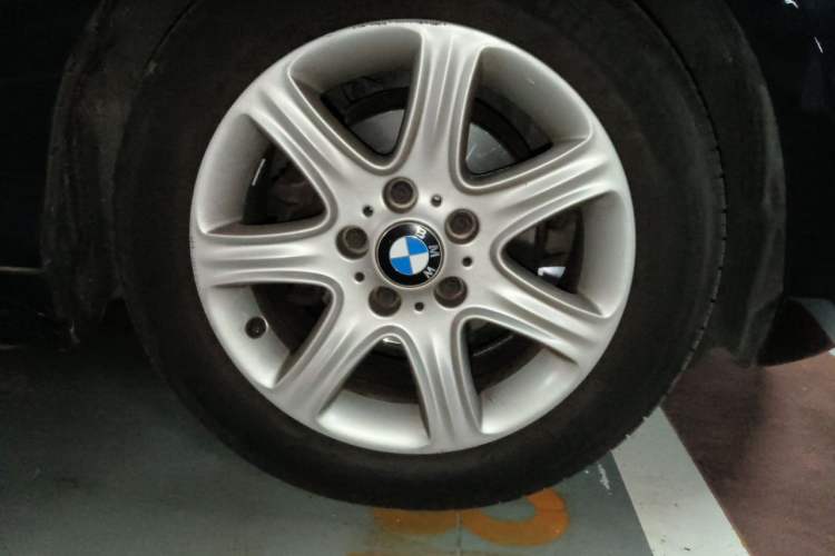 Used BMW 1 Series 2012 116i Leading Model Right Front Wheel Hub