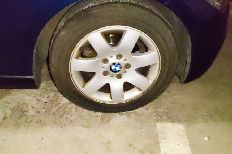 Used BMW 1 Series 2012 116i Leading Model Right Front Wheel Hub