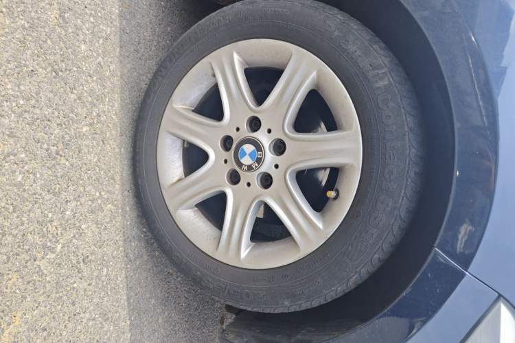 Used BMW 1 Series 2012 116i Leading Model Right Front Wheel Hub