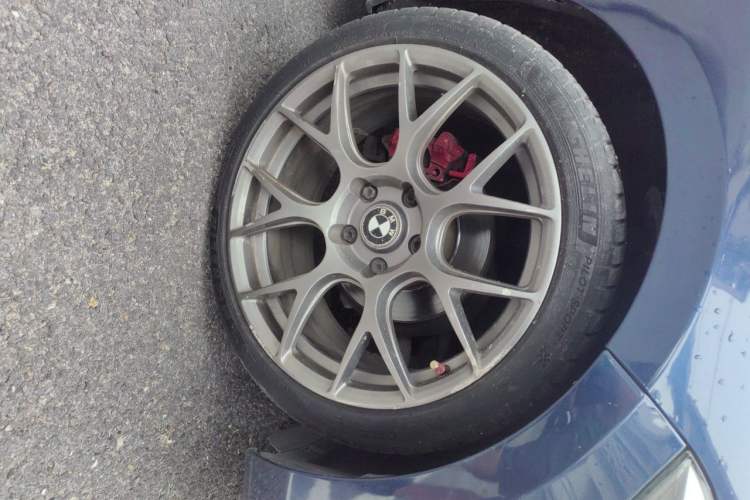 Used BMW 1 Series 2012 116i Leading Model Right Front Wheel Hub