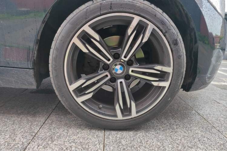 Used BMW 1 Series 2012 118i Leading Model Right Front Wheel Hub