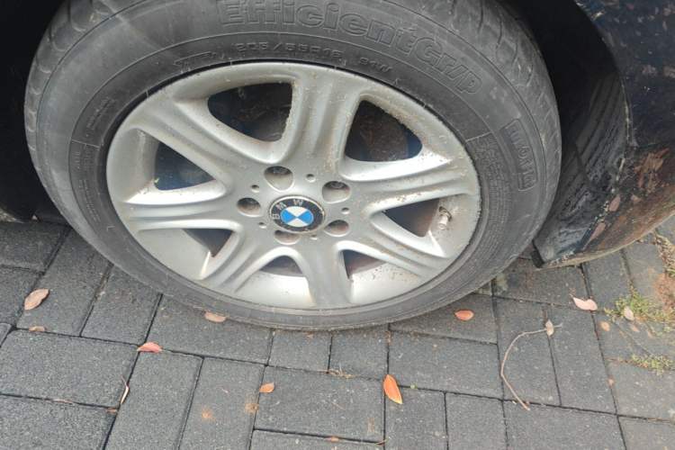 Used BMW 1 Series 2012 116i Leading Model Right Front Wheel Hub