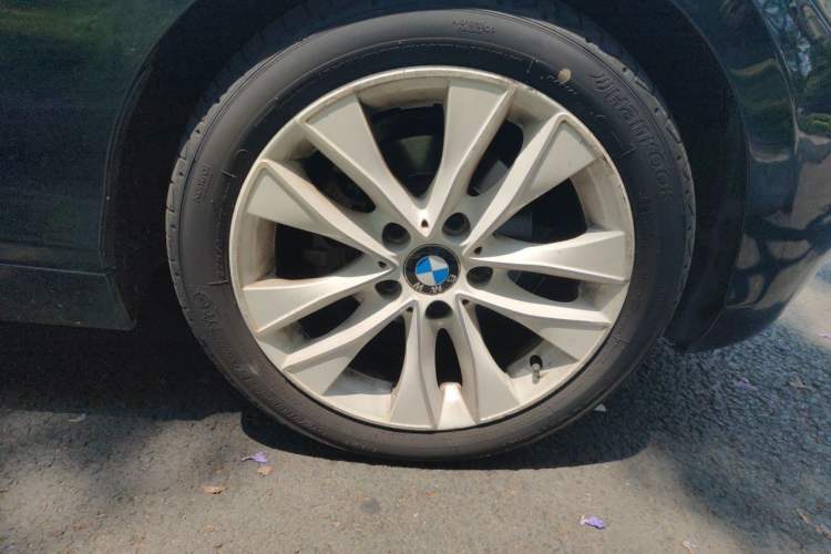 Used BMW 1 Series 2012 116i Urban Edition Right Front Wheel Hub