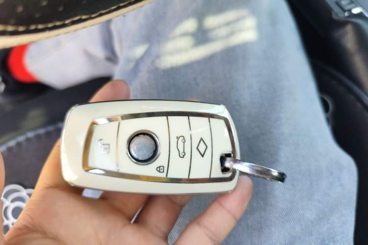 Used BMW 1 Series 2012 118i Sport Edition Vehicle Key
