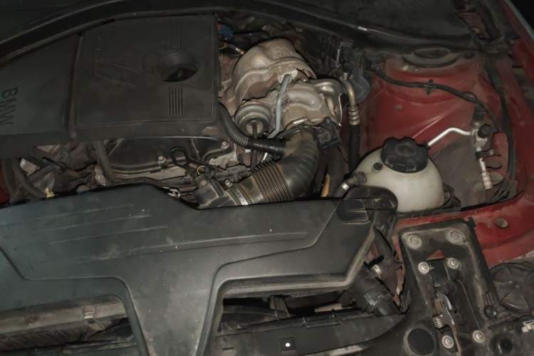 Used BMW 1 Series 2012 118i Leading Model Engine Bay Left