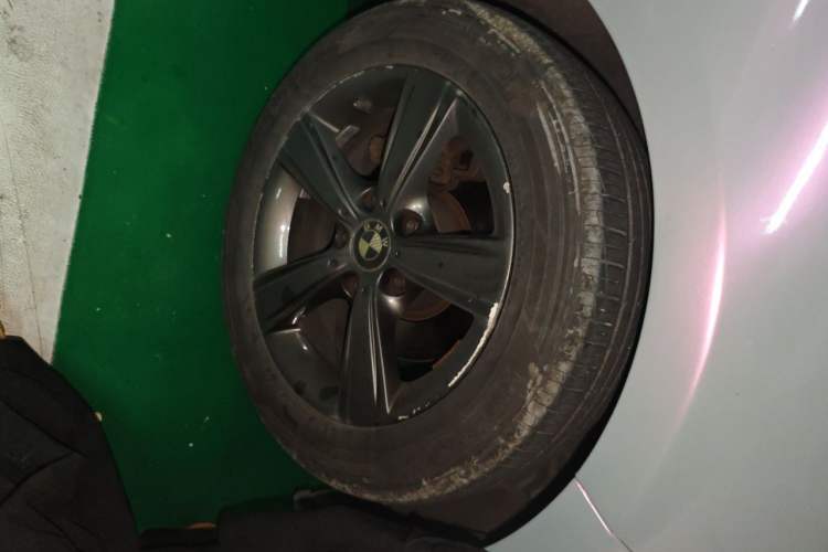 Used BMW 1 Series 2012 118i Leading Model Right Front Wheel Hub