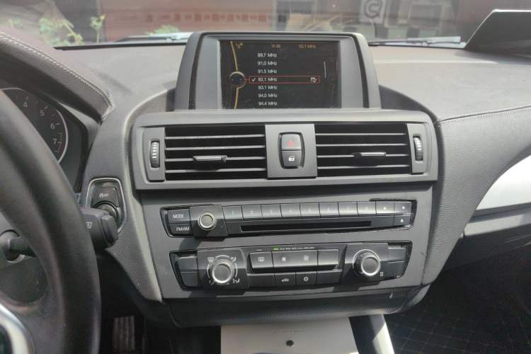 Used BMW 1 Series 2012 116i Leading Model Audio And AC Panel