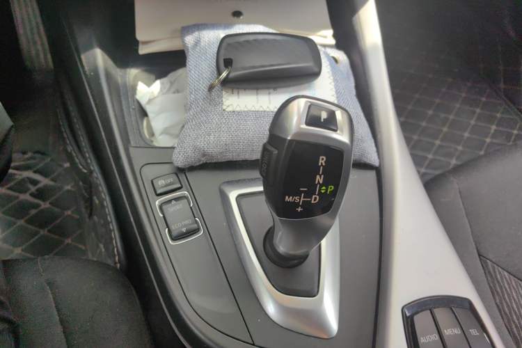 Used BMW 1 Series 2012 116i Leading Model Gear Lever