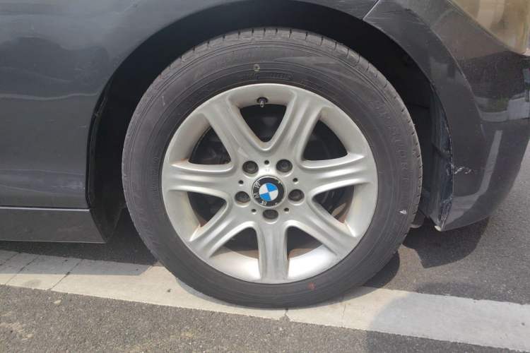 Used BMW 1 Series 2012 116i Leading Model Right Front Wheel Hub