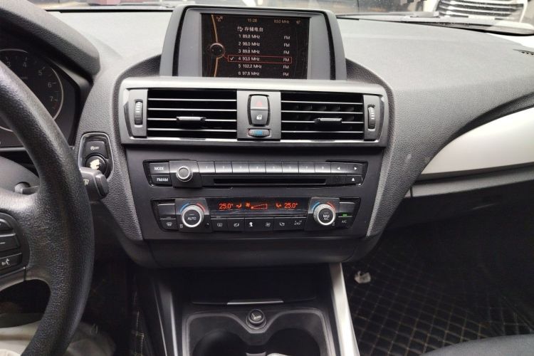 Used BMW 1 Series 2012 118i Leading Model Audio And AC Panel