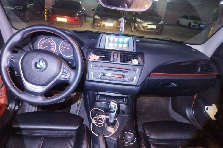 Used BMW 1 Series 2012 118i Sport Edition Center Console