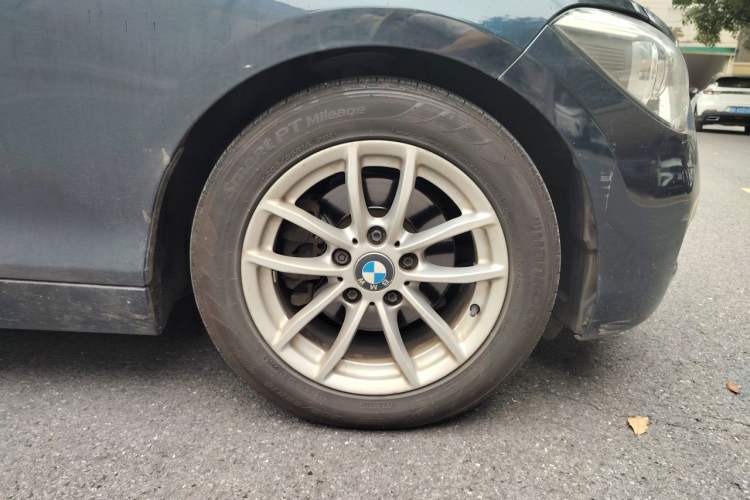 Used BMW 1 Series 2012 118i Leading Model Right Front Wheel Hub