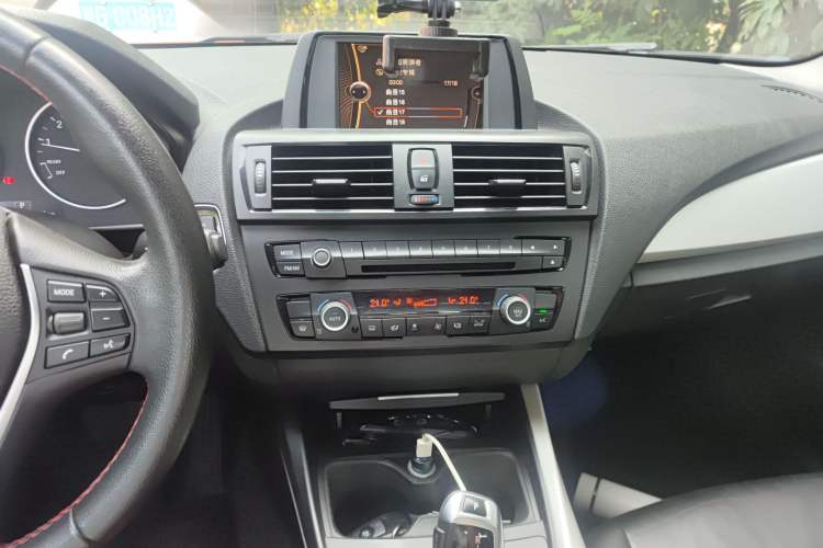 Used BMW 1 Series 2012 118i Leading Model Audio And AC Panel